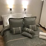 Z Prywatnym, Krytym Basenem Apartamento *