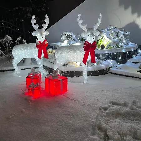 Z Prywatnym, Krytym Basenem