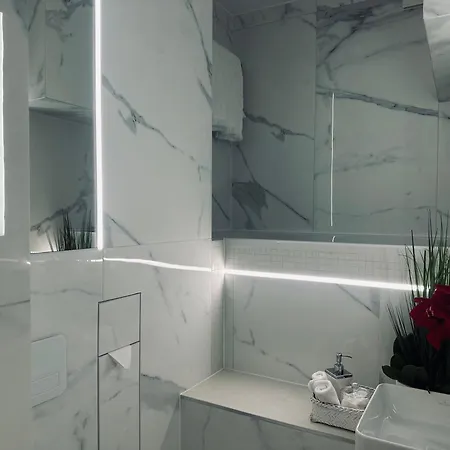 Z Prywatnym, Krytym Basenem *