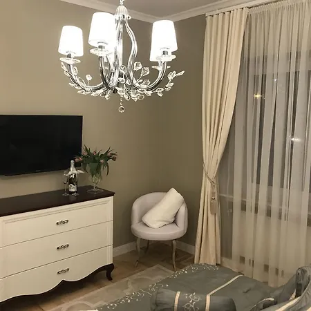 Z Prywatnym, Krytym Basenem *