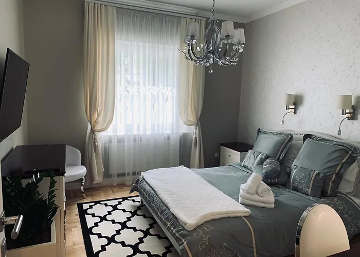 Z Prywatnym, Krytym Basenem Sopot