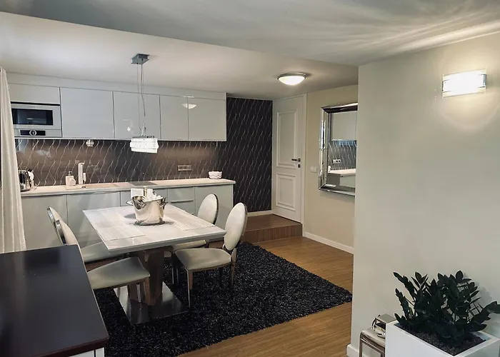 Z Prywatnym, Krytym Basenem Appartamento