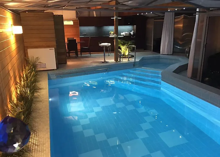 Z Prywatnym, Krytym Basenem Appartamento *