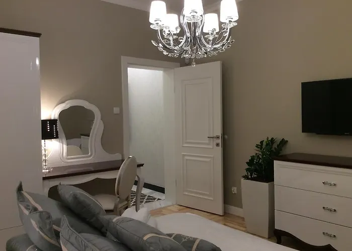 Z Prywatnym, Krytym Basenem 公寓